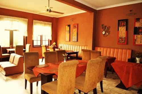 Mahadria Hotel Serang Buitenkant foto